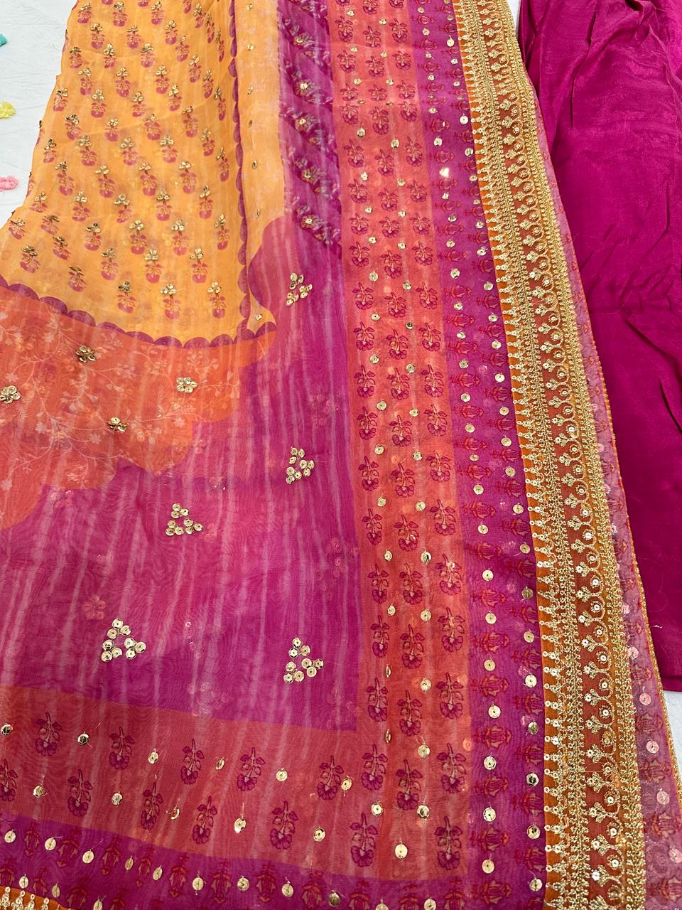 Farah Talib Aziz Luxe Pret